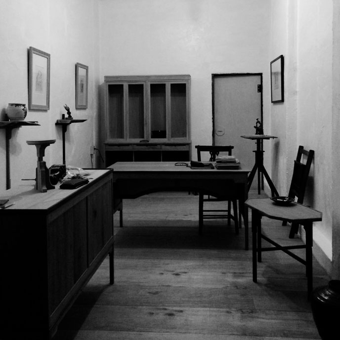 無垢材の家具・収納に囲まれた空間